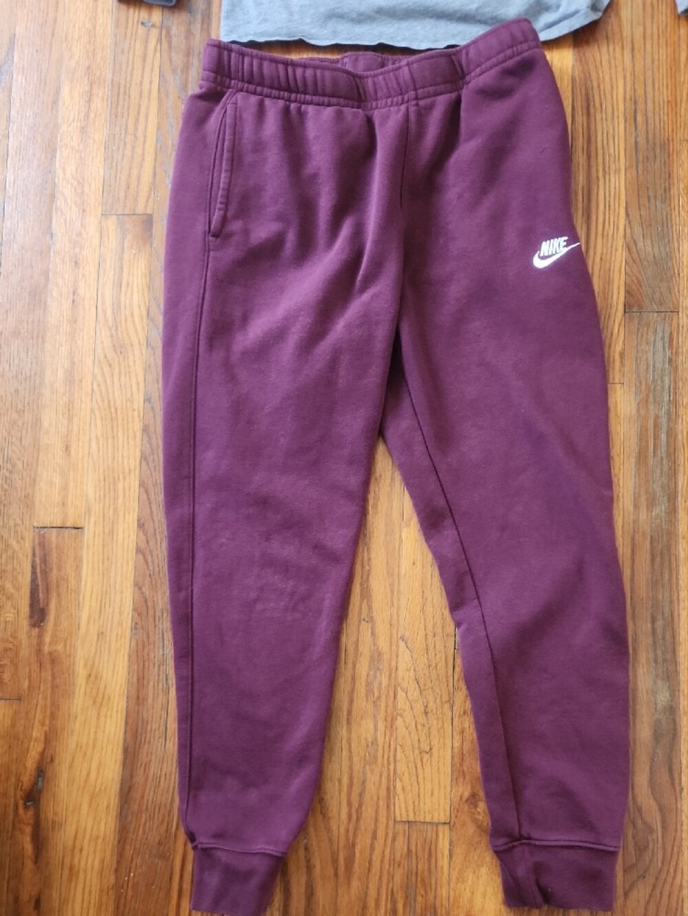 Nike Bundle Shirt Sweatpants - Picture 2 of 3